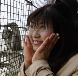 岸朋子さん