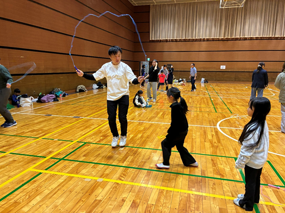 第5回ワーク&交流会「パパと一緒にチャレンジ！親子なわとび教室」